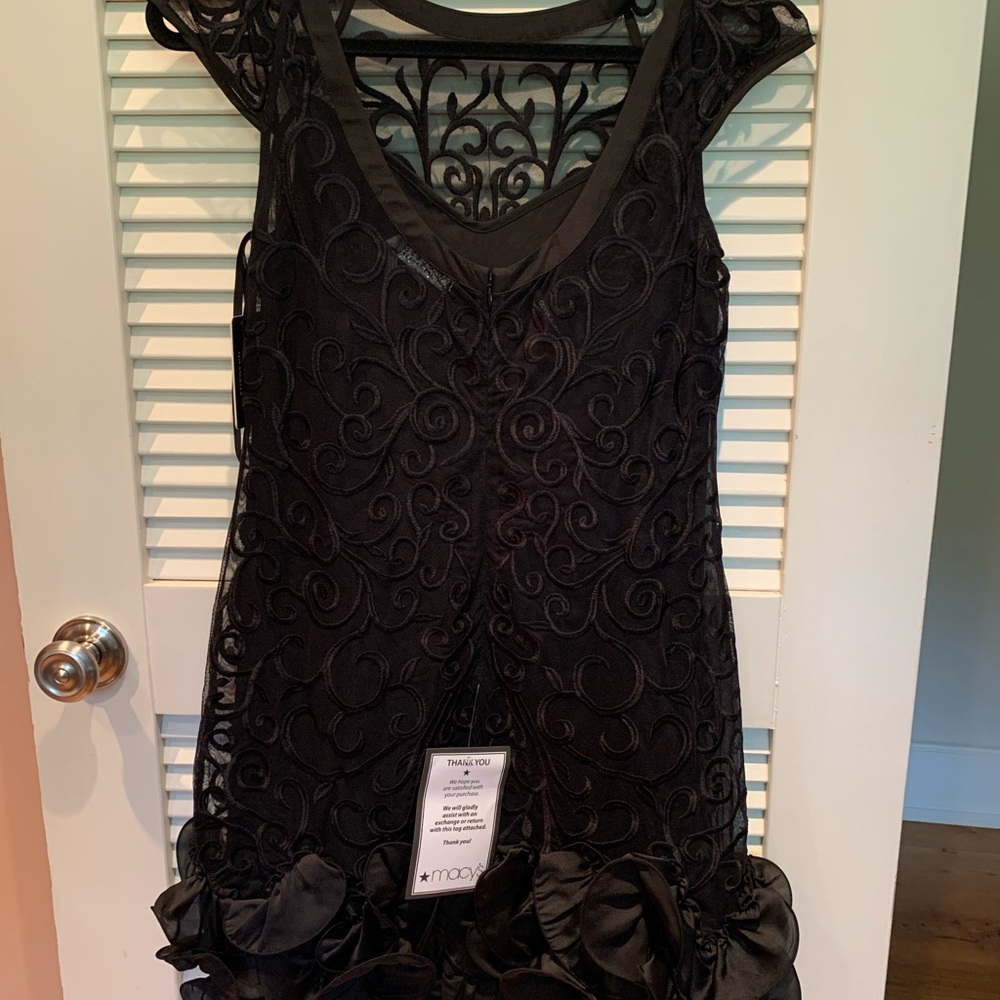 Dress - Picture 2 of 3